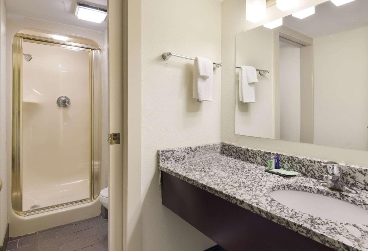 Sleep Inn Tanglewood Roanoke Exterior foto
